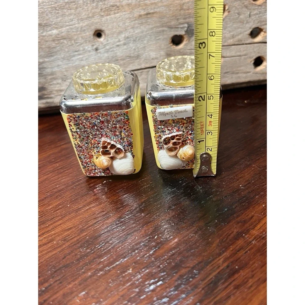 Vintage‎ Yellow Myrtle Beach SC Salt and Pepper Shakers with Glitter and Shells